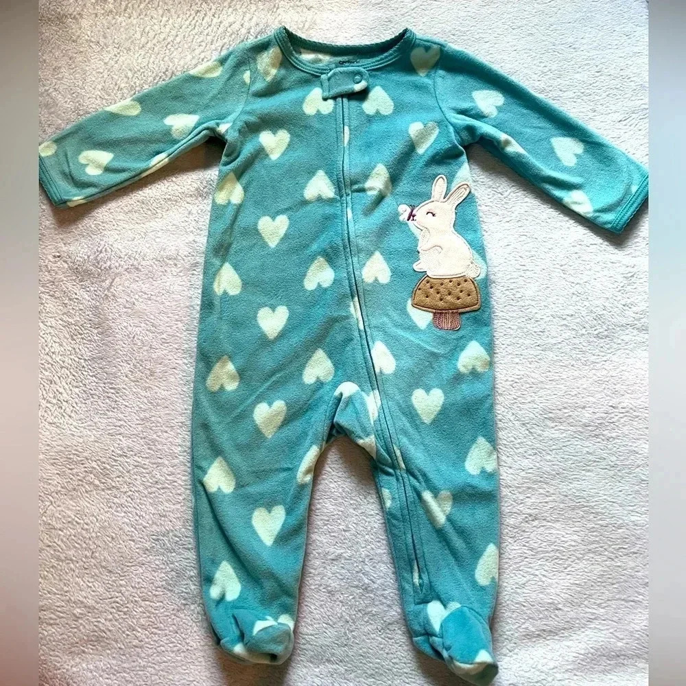 Carters 6 Months Footed Zipper Bunny Pajamas NWOT